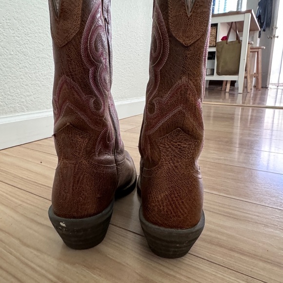 Ariat Boots - Picture 2 of 7